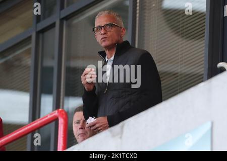 Il nuovo Hartlepool United Interim manager Keith Curle durante la partita EFL Trophy tra Morecambe e Hartlepool United alla Globe Arena di Morecambe martedì 20th settembre 2022. (Credit: Marco Fletcher | NOTIZIE MI) Credit: NOTIZIE MI & Sport /Alamy Live News Foto Stock