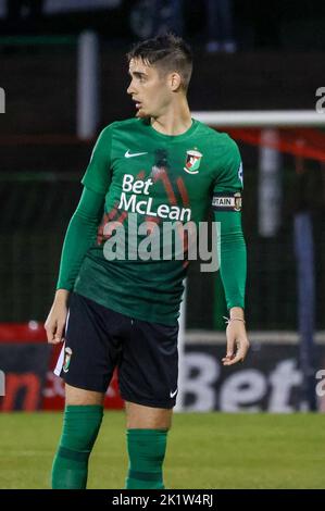 The Oval, Belfast, Irlanda del Nord, Regno Unito. 06 settembre 2022. Toals County Antrim Shield – Glentoran 1 Distilleria Lisburn 0. Giocatore della Irish League, Jay Donnelly (9) in azione. Foto Stock