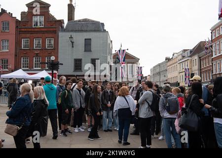 Windsor, Berkshire, Regno Unito. 20th Settembre 2022. Era come al solito a Windsor, dato che i turisti riversavano in città. Credit: Maureen McLean/Alamy Live News Foto Stock