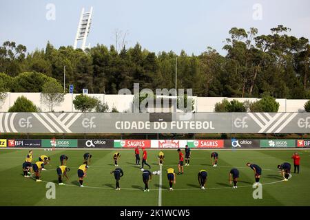 Oeiras, Portogallo. 20th Set, 2022. I giocatori portoghesi partecipano ad una sessione di allenamento al campo di allenamento Cidade do Futebol di Oeiras, Portogallo, 20 settembre 2022. Credit: Pedro Fiuza/Xinhua/Alamy Live News Foto Stock