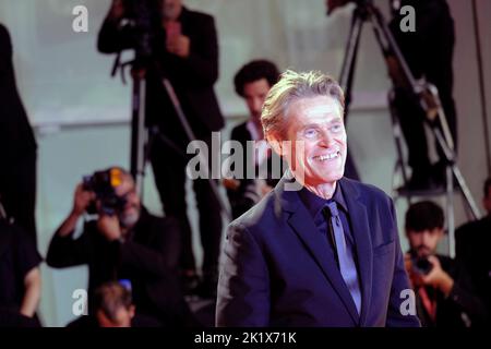 Willem Dafoe al 79th° Festival Internazionale del Cinema Foto Stock