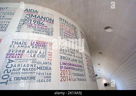 Dettaglio interno di El Palau de les Arts Reina Sofia, Opera House, presso la Città delle Arti e delle Scienze di Valencia, Spagna nel mese di settembre Foto Stock