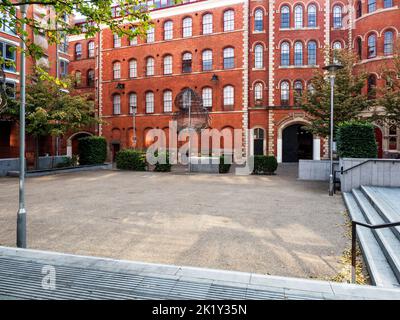 Lace Market Square e ingresso posteriore dell'Adams Building a Nottingham Nottinghamshire Inghilterra Foto Stock