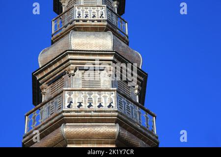 L'église Saint-Nicolas de Combloux et son clocher à bulbe classé au titre des Monuments historiques en 1971. Combloux. Alta Savoia. Auvergne-Rhône-al Foto Stock