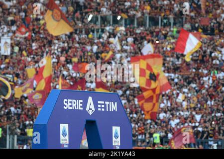 Una vista generale all'interno dello stadio Olimpico prima della Serie A match tra AS Roma e Atalanta BC allo Stadio Olimpico il 18 settembre 2022 a Roma Foto Stock