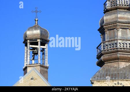 L'église Saint-Nicolas de Combloux et son clocher à bulbe classé au titre des Monuments historiques en 1971. Combloux. Alta Savoia. Auvergne-Rhône-al Foto Stock