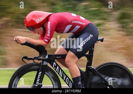 21st settembre 2022; Wollongong, Illawarra, Galles del Sud, Australia: UCI World Road Cycling Championships: Rebecca Koerner di Danimarca durante il cronometro a squadre miste. Foto Stock