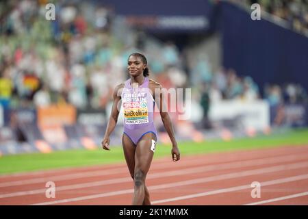 Dina Asher-Smith partecipa ai 100 metri del Campionato europeo di Atletica di Monaco 2022. Foto Stock