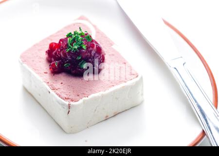 terrina servita con gelatina di mirtilli rossi Foto Stock