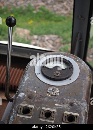 All'interno della cabina dell'operatore del rapier e Ransomes W1400 dragline 'Sundew' Foto Stock