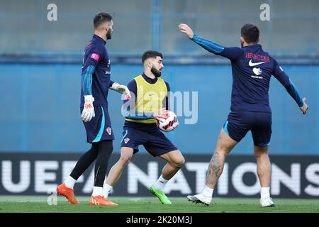 Zagabria, Croazia il 21 settembre 2022. Il giocatore della nazionale croata Josko Gvardiol durante l'allenamento della nazionale croata allo stadio Maksimir di Zagabria, Croazia, il 21 settembre 2022. La Croazia giocherà domani una partita della UEFA Nations League contro la Danimarca. Foto: Goran Stanzl/PIXSELL Foto Stock