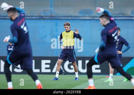 Zagabria, Croazia il 21 settembre 2022. Giocatore della nazionale croata Borna Sosa durante l'allenamento della nazionale croata allo stadio Maksimir di Zagabria, Croazia, il 21 settembre 2022. La Croazia giocherà domani una partita della UEFA Nations League contro la Danimarca. Foto: Goran Stanzl/PIXSELL Foto Stock