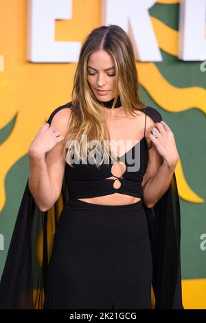 Londra, Regno Unito. 22 settembre 2022. Margot Robbie alla prima europea di Amsterdam all'Odeon Luxe Leicester Square Cinema, Londra Data della foto: Giovedì 22 settembre 2022. Il credito fotografico dovrebbe essere: Matt Crossick/Empics/Alamy Live News Foto Stock