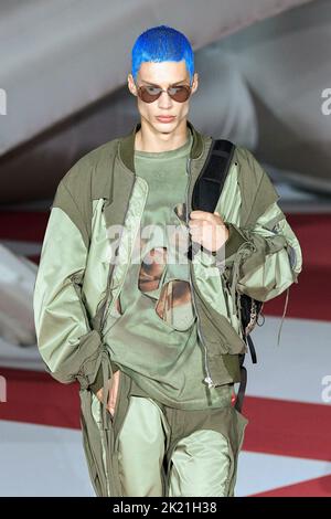 Milano, Italia. 21st Set, 2022. PISTA DIESEL SS23 durante la settimana della moda di Milano il 2022 settembre - Milano, Italia. 21/09/2022 Credit: dpa/Alamy Live News Foto Stock