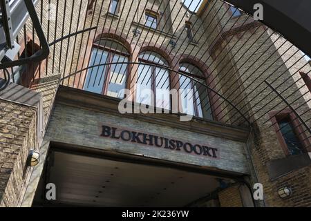 Ingresso al complesso Blokhuispoort di Leeuwarden, Paesi Bassi, che servì come prigione dal 1580 al 2007. Ora in uso per la cultura Foto Stock