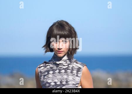 22 settembre 2022, Madrid, Madrid, Spagna: Claudia Salas ha partecipato a 'la Ruta' Photocall durante il 70th° Festival Internazionale del Film di San Sebastian al Kursaal Palace il 22 settembre 2022 a Donostia / San Sebastian, Spagna (Credit Image: © Jack Abuin/ZUMA Press Wire) Foto Stock