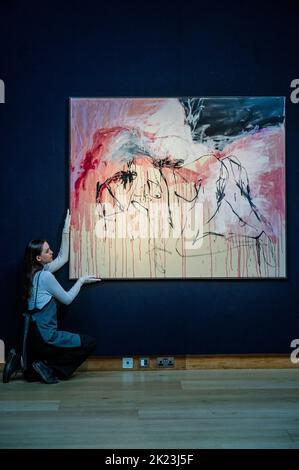 Londra, Regno Unito. 22nd Set, 2022. Tracey Emin's Like a Cloud of Blood (2022), un dipinto profondamente personale, deve essere venduto dall'artista a beneficio dei suoi pionieristici TKE Studios a Margate. Il dipinto sarà offerto con una stima di £500.000-£700.000 nel Christie's 20th/21st Century: London Evening sale giovedì 13 ottobre 2022. Credit: Guy Bell/Alamy Live News Foto Stock
