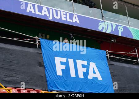 Alajuela, Costa Rica. 13th ago, 2022. Alajuela, Costa Rica, 13th 2022 agosto: Banner FIFA durante la partita di calcio della Coppa del mondo di donne FIFA U20 Costa Rica 2022 tra la Germania e la Nuova Zelanda a Morera Soto ad Alajuela, Costa Rica. (Daniela Porcelli/SPP) Credit: SPP Sport Press Photo. /Alamy Live News Foto Stock