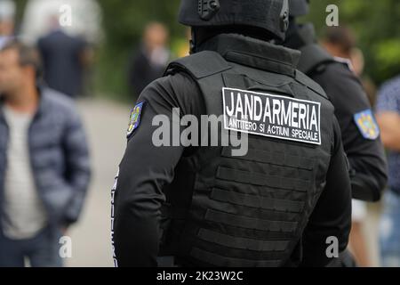 Sarulesti, Romania - 22 settembre 2022: Dettagli con la brigata antiterrorismo del giandarmi rumeno (polizia antisommossa). Foto Stock