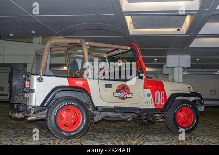 DETROIT, MI/USA - 15 SETTEMBRE 2022: Un SUV Jurassic Park Jeep Wrangler utility al North American International Detroit Auto Show (NAIAS). Foto Stock