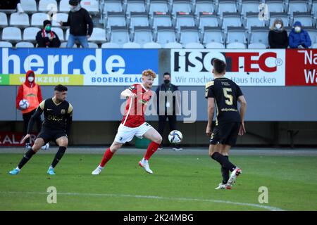 Wagner Robert (SC Freiburg II U23) im Spiel der 3. FBL: 21-22: 27. Sptg. LE NORMATIVE SC FREIBURG II VS SV MEPPEN DFL VIETANO L'USO DELLE FOTOGRAFIE Foto Stock