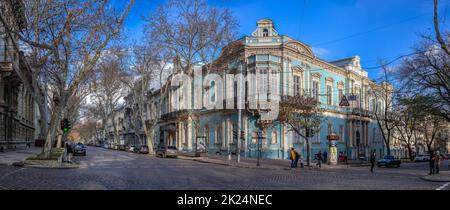 Odessa, Ucraina 01.12.2019. Museo d'Arte Occidentale e Orientale a Odessa in Ucraina, in una giornata invernale soleggiata Foto Stock