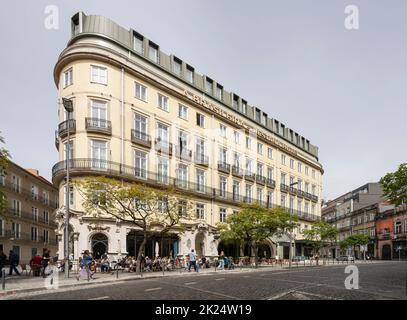 Porto, Portogallo. Marzo 2022. Vista esterna del palazzo dell'hotel Brasileira Pestana nel centro della città Foto Stock