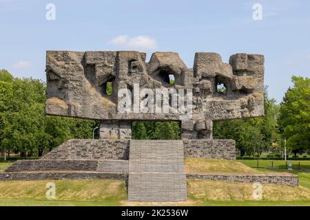 Majdanek; Lublino; Polonia - 25 maggio 2022: Monumento alla lotta e al martirio nel campo di concentramento e sterminio nazista di Majdanek ( Konzentrationslag Foto Stock