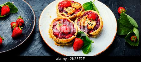 Tartine estive con fragole, extra large Foto Stock