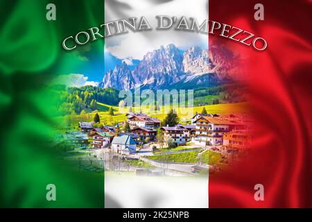 Paesaggio alpino a Cortina D'Ampezzo sulla bandiera italiana, idilliache vette delle Dolomiti Foto Stock