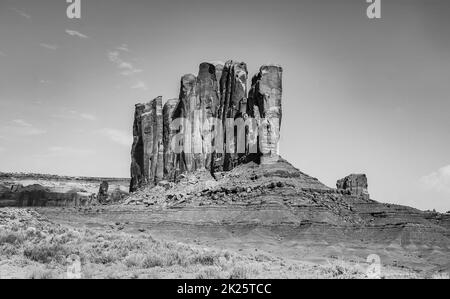 Camel Butte è un gigante di formazione di arenaria nella Monument Valley Foto Stock