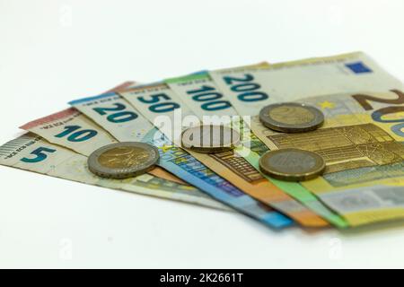 Banconote e monete in euro. Moneta dell'Unione europea Foto Stock