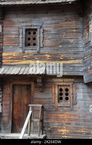Antica fortezza slava in legno a Novhorod-Siverski. Edificio storico Foto Stock