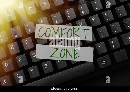 Testo che mostra Inspiration Comfort zone. Foto concettuale Una situazione in cui ci si sente sicuri o a proprio agio hanno controllo Abstract Typing Product Documentations, creando un nuovo libro Foto Stock