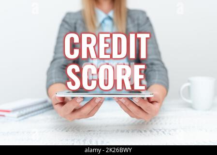 Scrittura con testo Credit Score. Il concetto del Internet rappresenta la solvibilità di un prestatore individuale che classifica il guru di tecnologia che vende il dispositivo appena sviluppato, l'insegnante che confisca il telefono Foto Stock