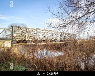 Ponte sul fiume Derwent a Wheldrake Ings Foto Stock