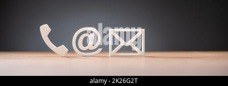 Contattaci Office Inbox Email Concept Foto Stock