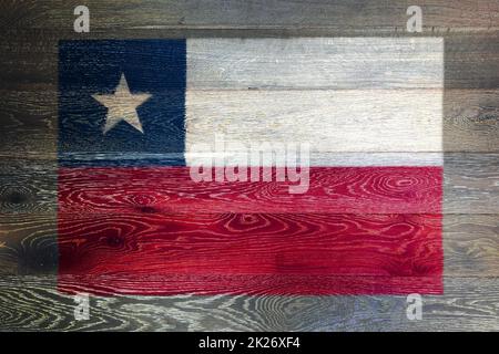 Bandiera del Cile su sfondo rustico in legno vecchio Foto Stock