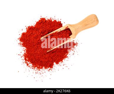 Paletta di legno piena di peperoncino rosso caldo Foto Stock