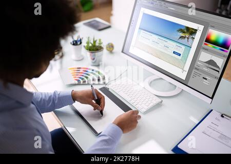 African Graphic Web Designer Foto Stock