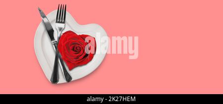 San Valentino cuore a forma di cena o concetto di salute nutrizione. Foto Stock