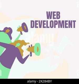 Ispirazione che mostra lo sviluppo Web di segno. Business Concept Web Development Women Drawing Holding megaphones fare annuncio al pubblico. Foto Stock