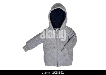 Giacca per bambini isolata. Primo piano di una felpa con cappuccio grigia alla moda o cardigan per ragazzo isolato su sfondo bianco. Tracciato di ritaglio. Moda primavera, autunno e inverno per bambini. Foto Stock