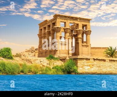 Chiosco di Traiano vicino al Tempio di Philae, vista ravvicinata, Assuan, Egitto Foto Stock