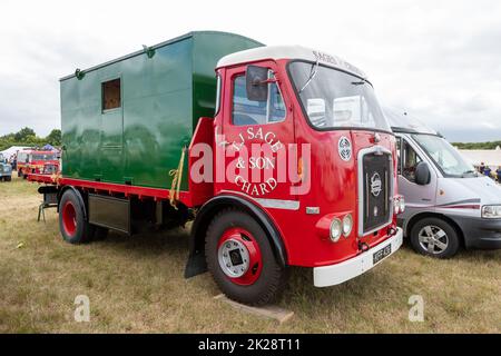 Ilminster.Somerset.United Kingdom.August 21st 2022.A Seddon Diesel veicolo d'epoca restaurato è in mostra ad un evento Yesterdays Farming Foto Stock