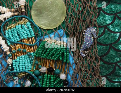 Mermaid Fashion con Gioielli e la rete di pesca primo piano Foto Stock