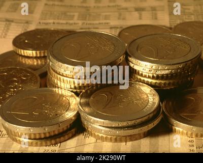 Immagine simbolica sul tema dell'economia, della banca, del mercato azionario e del potere economico Foto Stock