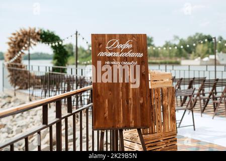 Cerimonia di nozze Hona sul molo Foto Stock