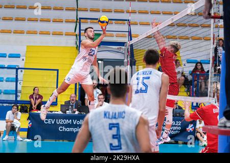 Montesilvano, Pescara, Italia. 22nd set, 2022. In azione durante il CEV U20 Campionato europeo di pallavolo 2022 a Montesilvano (Credit Image: © Elena Vizzoca/Pacific Press via ZUMA Press Wire) Foto Stock