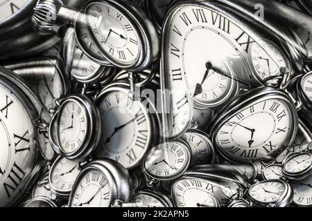 Effetto Droste sfondo con infinita spirale di clock. Disegno astratto per concetti relativi al tempo. Foto Stock
